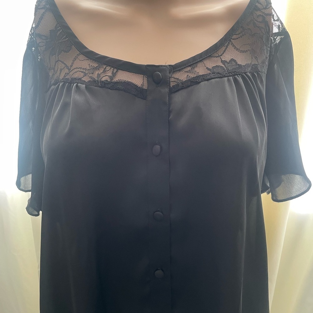 Elegant Black Lace Button-Down Chemise